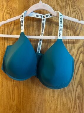 Victoria's Secret Teal Molded T-Shirt Bra with Logo Straps
